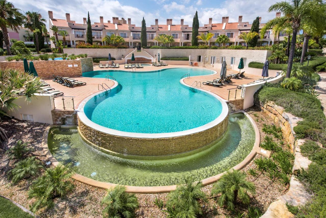 Luxury Apartment With Communal Pool And Terrace Quarteira Zewnętrze zdjęcie